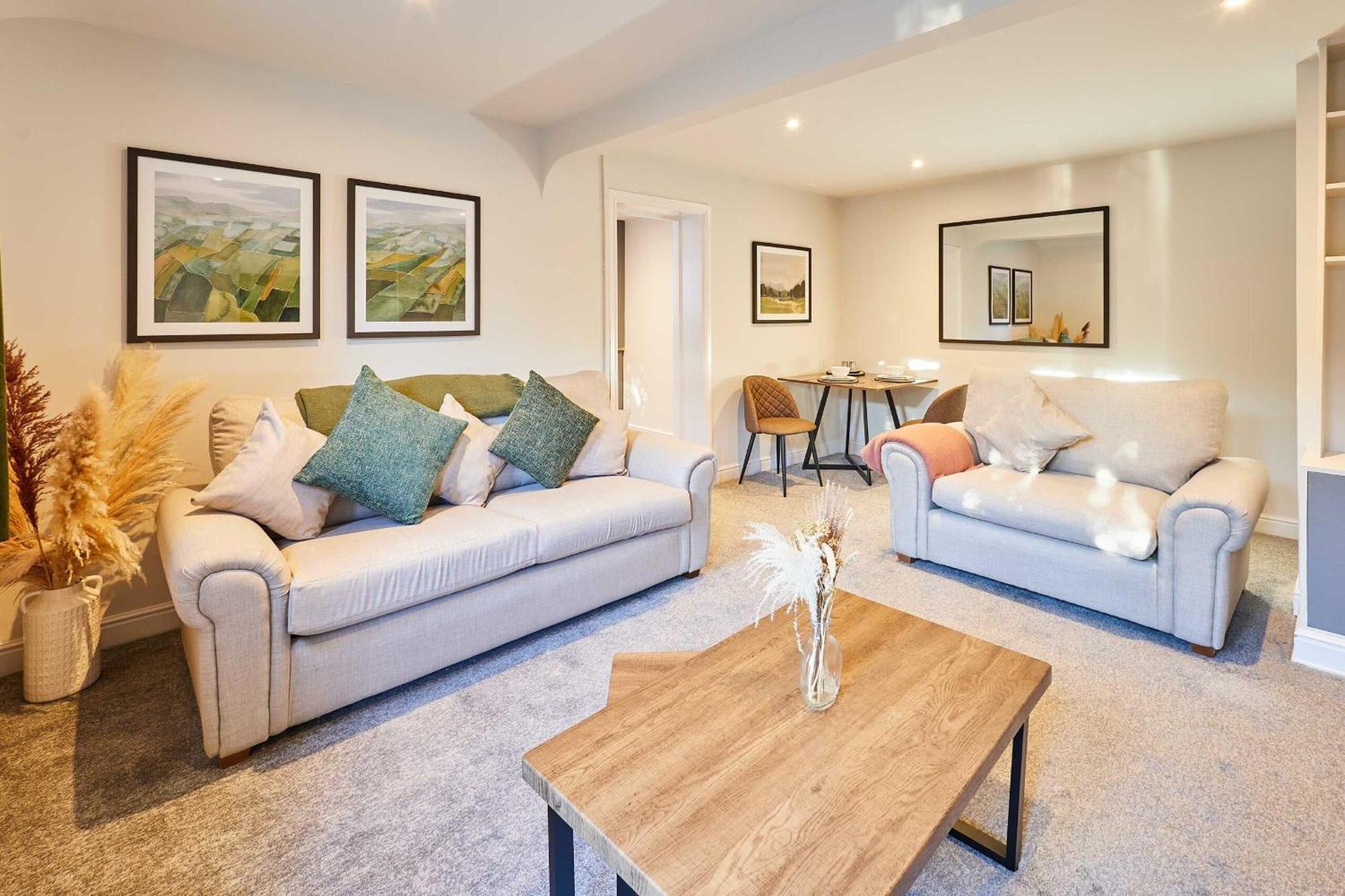 Host & Stay - The Raven Hotel Much Wenlock Εξωτερικό φωτογραφία