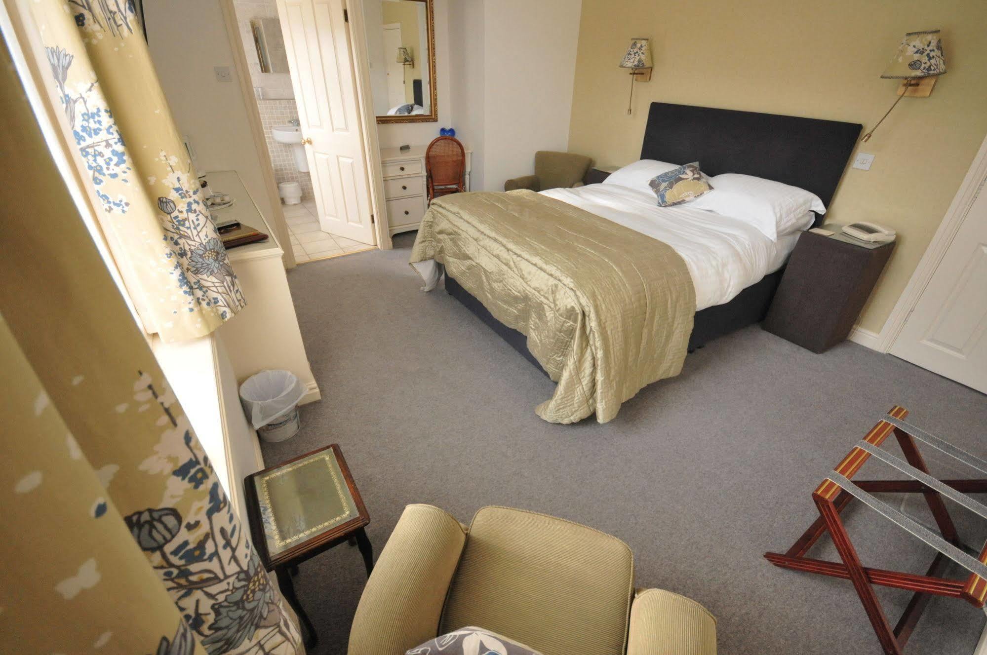Host & Stay - The Raven Hotel Much Wenlock Εξωτερικό φωτογραφία